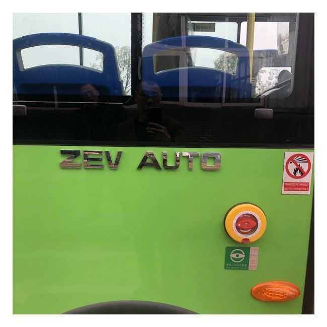 O E-ônibus elétrico puro do ônibus de LHD 6.6m com assoalho cobre o carregamento instantâneo