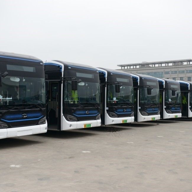 Ônibus de Passageiros de Luxo Elétrico LHD com 36 Lugares, Distância entre Eixos de 12m e 6200mm para Viagens Urbanas Confortáveis