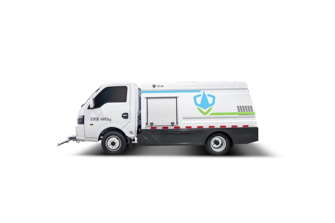 Sanitation Vehicles New Energy Type 4.5T Road Maintenance Vehicle